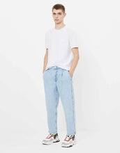 Lade das Bild in den Galerie-Viewer, Balloon Fit Jeans
